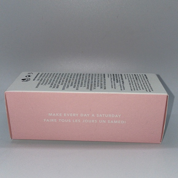 Saturday Skin rub-a-dub
REFINING PEEL GEL - Picture 8 of 9